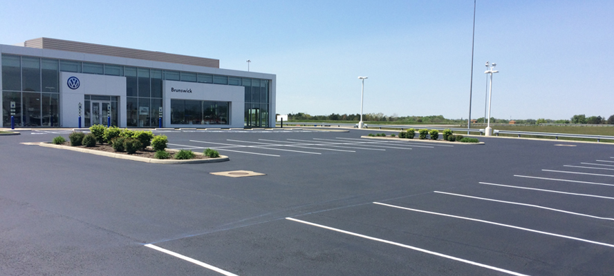 An Ohio car dealership's commercial asphalt paving overhaul.
